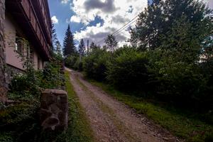 коммерческая по адресу Устияновича вул., 1