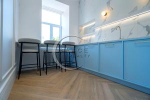 комерційна за адресою Івана Мазепи вул. (Січневого Повстання), 7