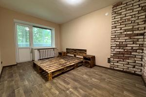 квартира по адресу Кленова ул., 1