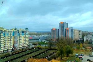 квартира за адресою Михайла Лушпи просп., 5