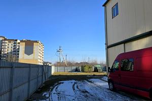 комерційна за адресою Трудова вул., 5/7