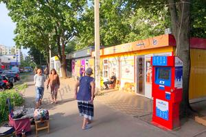 комерційна за адресою Гвардійців-Широнінців вул., 33
