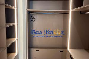 будинок за адресою Набережна вул., 77