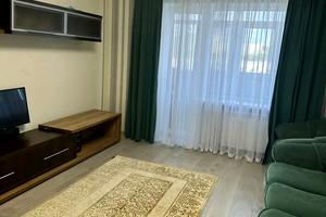квартира за адресою Андрія Первозванного вул. (Стахурського), 14
