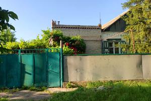 будинок за адресою Юності