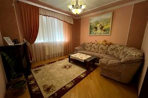 будинок за адресою Миру