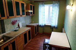 квартира за адресою Космодромна вул., 8