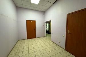 комерційна за адресою Незалежної України вул. (40 років Радянської України), 40