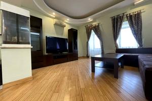 квартира за адресою Катерини Білокур вул., 6