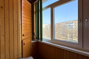 квартира за адресою космонавтів, 6