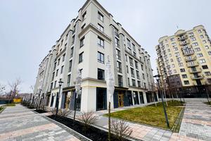 комерційна за адресою Західна вул., 4