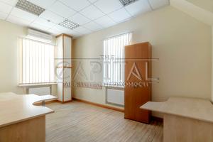 комерційна за адресою Саксаганського вул., 67