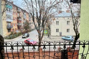 будинок за адресою Олени Степанівни вул. (Ленінградська), 32