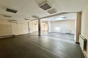 комерційна за адресою Автопаркова вул., 7