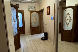 будинок за адресою Дніпровська