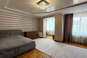квартира за адресою Чорновола вул., 10