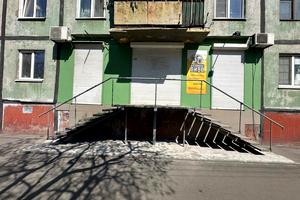 коммерческая по адресу Хмельницкого Б., 25
