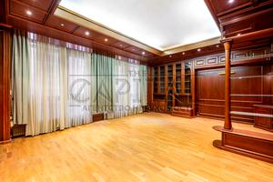 комерційна за адресою Жилянська вул., 5/60
