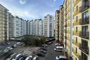 квартира за адресою Олександра Довженка вул., 23а