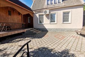 будинок за адресою Стрєльнікова вул., 9