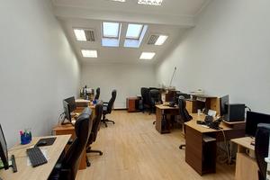 комерційна за адресою Івано-Франківськ, Кардинала Любомира Гузара вул., 32