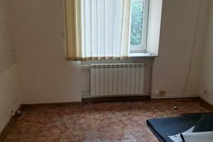 комерційна за адресою Київ, Інститутська вул., 24/7