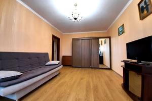 квартира за адресою Миколи Бажана просп., 5