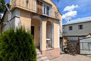 будинок за адресою Розточчя вул., 24