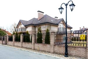 будинок за адресою Кар'єрна вул.