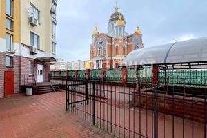 комерційна за адресою Володимира Івасюка просп. (Героїв Сталінграду), 24