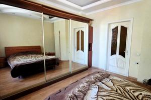 квартира за адресою Незалежності вул. (Титова), 11