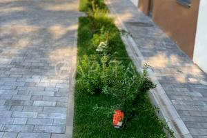 комерційна за адресою 32-га Садова вул., 1