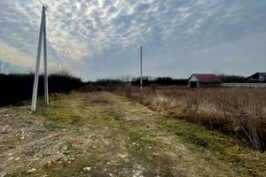 участок по адресу Лесі Українуи