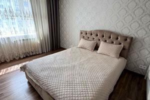квартира за адресою Олександра Довженка вул., 5