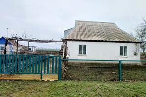 дом по адресу Центральна ул.