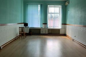 комерційна за адресою Степана Чобану вул. (Добровольського), 1