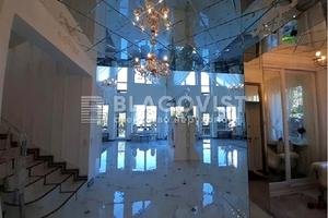 будинок за адресою с. Гатне, Барвінкова вул.