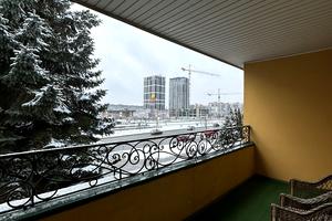 коммерческая по адресу Червоной Калины просп., 79