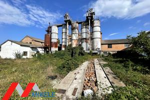 комерційна за адресою Шевченка, 221а