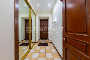 комерційна за адресою Лютеранська вул., 8