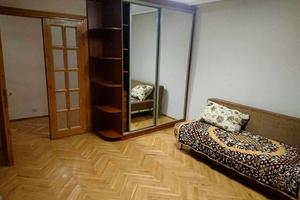 квартира за адресою Родини Крушельницьких вул., 7