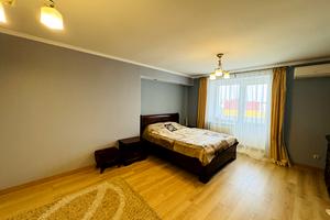 квартира за адресою Жасминова вул., 5б
