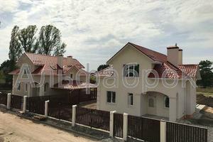 дом по адресу Героїв у ул.