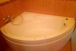 квартира за адресою Тролейбусна вул., 24
