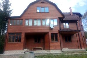 будинок за адресою Українська