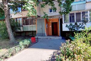 квартира за адресою Братиславська вул., 42-А
