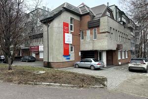 комерційна за адресою Василя Стуса просп., 12/13