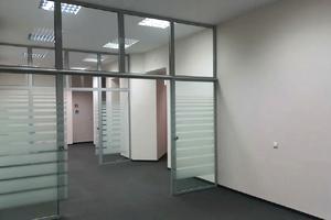комерційна за адресою Музейний пров., 4