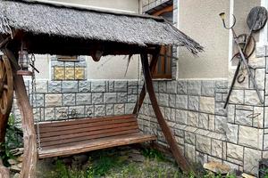будинок за адресою Лялі Ратушної