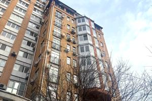 комерційна за адресою Почайнинська вул., 70